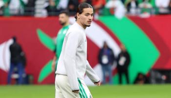 حاج موسى لاعب منتخب الجزائر