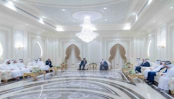 حاكم الشارقة يستقبل أبناء القارئ عبدالباسط