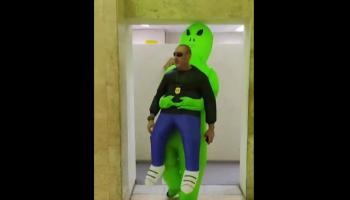 تنكر غريب يقود لضبط مجرمين في ساو باولو