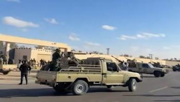 جانب من تأمين معسكر جهاز المخابرات الليبية بمصراتة