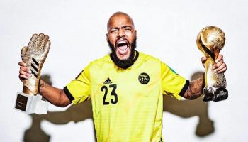 النجم الجزائري رايس مبولحي