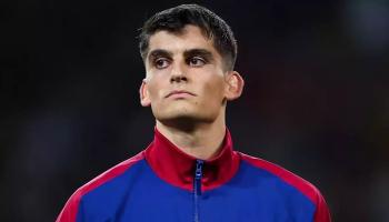 جيرارد مارتن لاعب برشلونة