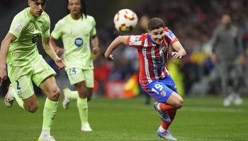 جوليان ألفاريز ضد برشلونة