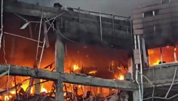 النيران تشتعل في مقر تابع لوزارة الدفاع الإيرانية جراء الغارات - أ.ف.ب
