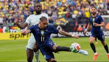 رافينيا من مباراة البرازيل وفرنسا