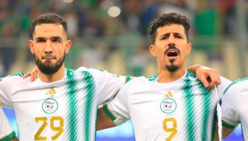 بغداد بونجاح ونبيل بن طالب في منتخب الجزائر