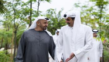 الشيخ محمد بن زايد آل نهيان والشيخ تميم بن حمد آل ثاني