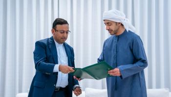 الشيخ عبدالله بن زايد آل نهيان مع مستشار رئيس وزراء بنغلاديش