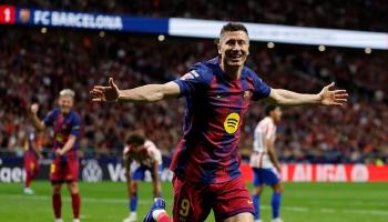 روبرت ليفاندوفسكي مهاجم برشلونة