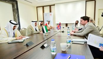 جانب من لقاء وفدي الإمارات وبريطانيا