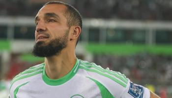 بن طالب لاعب منتخب الجزائر