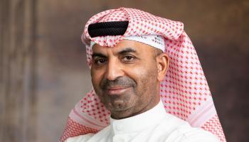  الفنان الكويتي طارق العلي