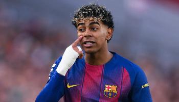 لامين يامال جناح برشلونة