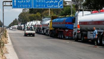 شاحنات محملة بالوقود من العراق إلى سوريا