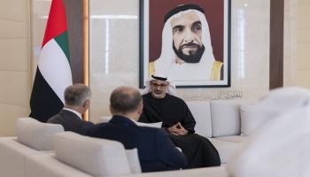 الشيخ خالد بن محمد بن زايد آل نهيان ورئيس مجموعة "إتش إس بي سي"