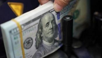 عملات ورقية فئة 100 دولار أمريكي - أرشيفية