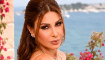 الفنانة يارا اللبنانية 