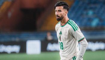 عمورة مهاجم منتخب الجزائر