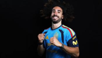 مارك كوكوريلا لاعب منتخب إسبانيا