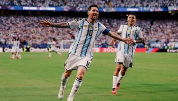 ليونيل ميسي قائد منتخب الأرجنتين