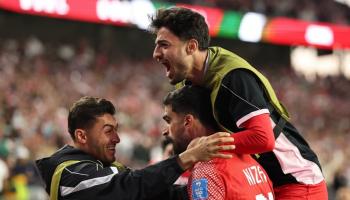 منتخب الأردن ضد الجزائر