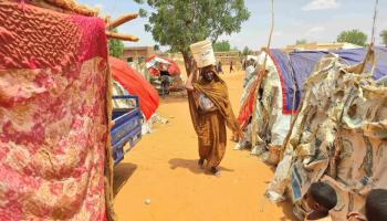 سودانية في مخيم للنازحين