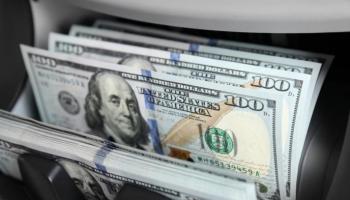 عملات ورقية فئة 100 دولار أمريكي - أرشيفية