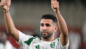 رياض محرز بقميص الأهلي السعودي