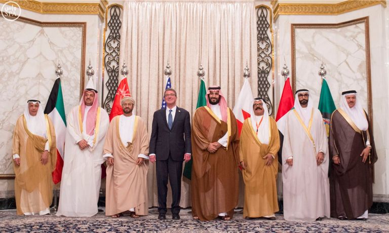 مائدة وزراء دفاع الخليج وأمريكا