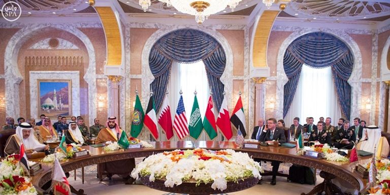 مائدة وزراء دفاع الخليج وأمريكا