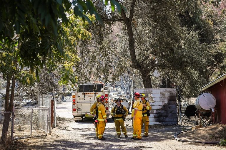 سحابة من الدخان الناجم عن حريق غابات كاليفورنيا