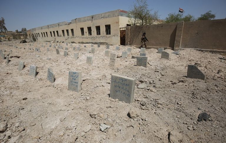 مقابر داعش الجماعية