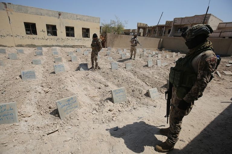 مقابر داعش الجماعية