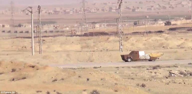 مواجهة مثيرة بين جنود و