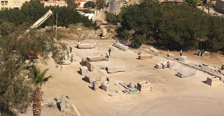 منحوتات السمبوزيوم أيدي الفنانيين إلى شوارع مصر