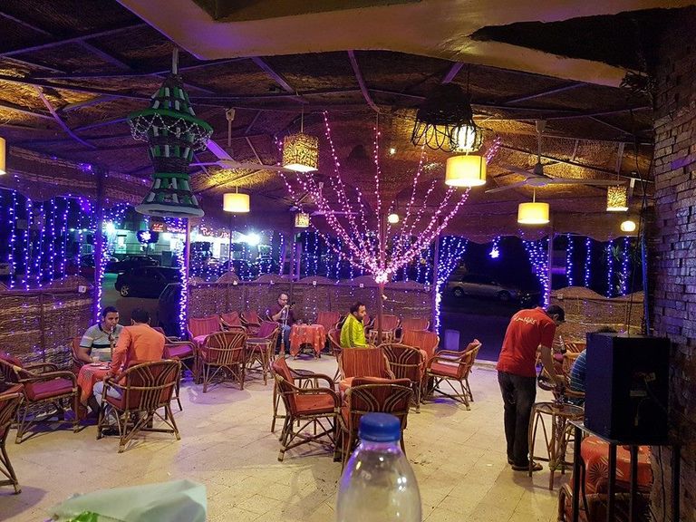 رمضان في مصر له طابع خاص تميزه تجمعات الأسر