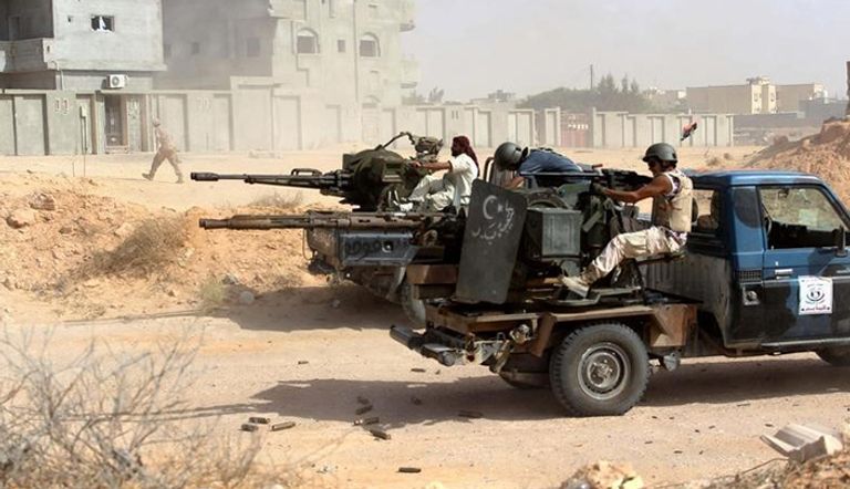 مقاتلون من القوات الموالية للحكومة الليبية في سرت