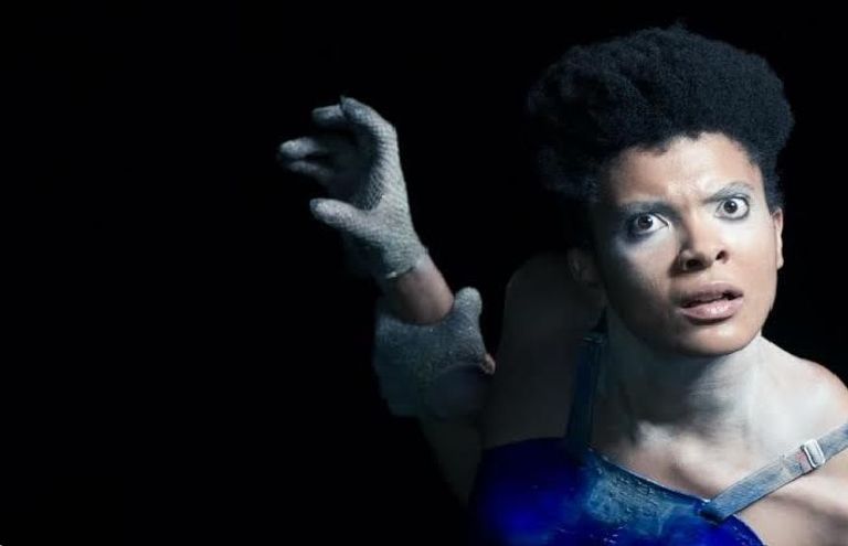 قوة العمل حاضرة بتصاميم الرقص غير التقليدية المشحونة بالألم