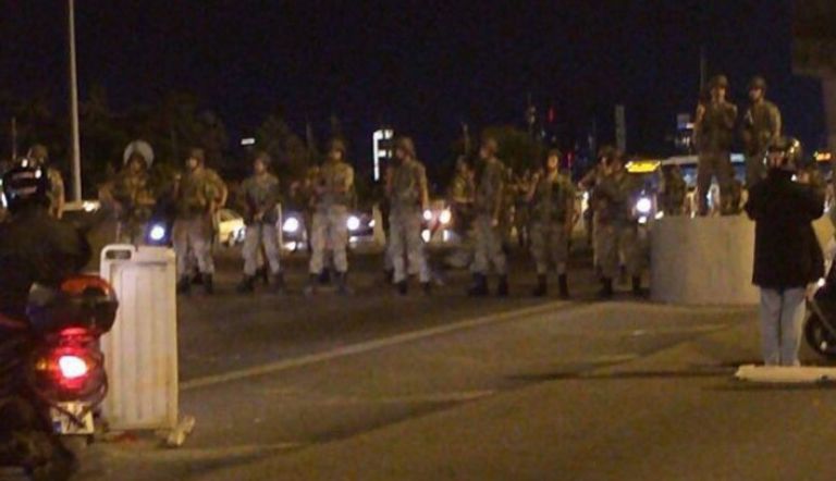 انتشار لقوات الجيش في شوارع أنقرة