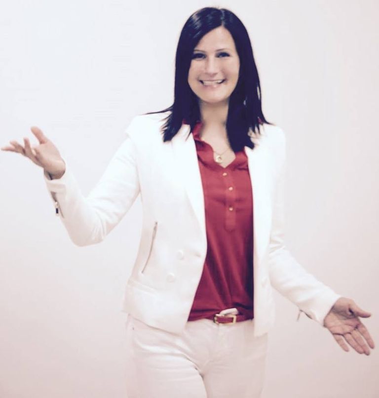 عبير شرف.. خبيرة السلوكيات والتواصل