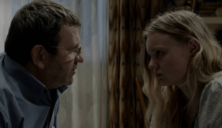 فيلم (بكالوريا) كريستيان مونجيو (مسابقة رسمية