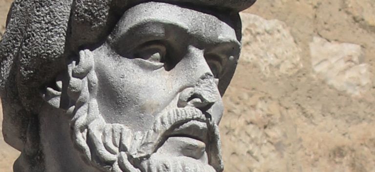 تمثال ابن رشد في إسبانيا