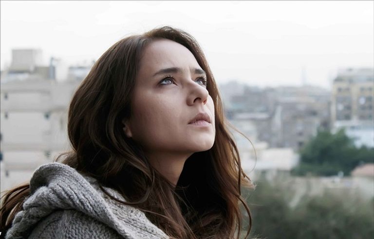 نيللي كريم في سقوط حر