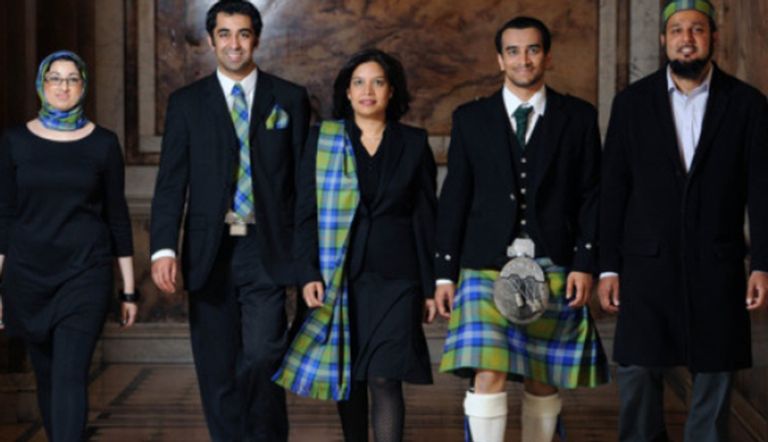 بعض النواب المسلمين في البرلمان الاسكتلندي