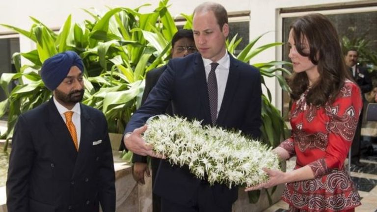 الأمير ويليام وزوجته يقدمان العزاء لضحايا هجمات مومباي