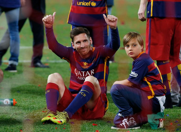 برشلونة يحتفل بالكأس