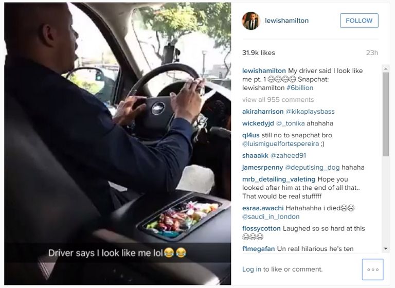 لويس هاميلتون سائق مرسيدس في سباقات الفورمولا 1