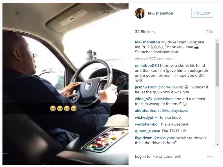 لويس هاميلتون سائق مرسيدس في سباقات الفورمولا 1