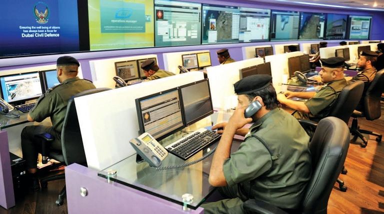 المكالمات الهاتفية الطارئة وغير الطارئة