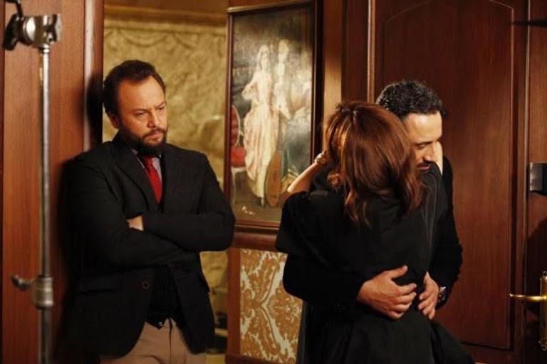 الفنان مكسيم خليل